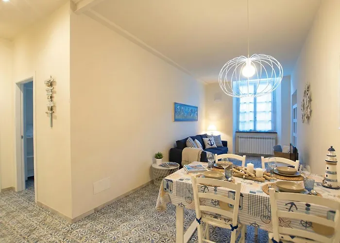 아파트 Rivierarent Bric 44 *